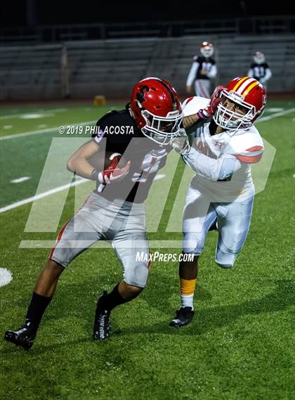 Thumbnail 1 in Sierra Vista vs Loara (CIF SS Round 2 Playoff) photogallery.
