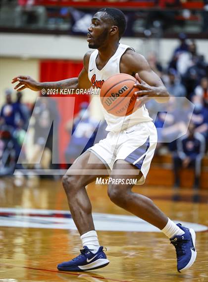 Thumbnail 3 in Gary West Side vs Carmel (IHSAA 4A Final) photogallery.