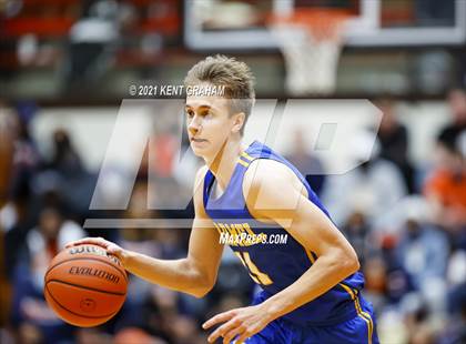 Thumbnail 1 in Gary West Side vs Carmel (IHSAA 4A Final) photogallery.