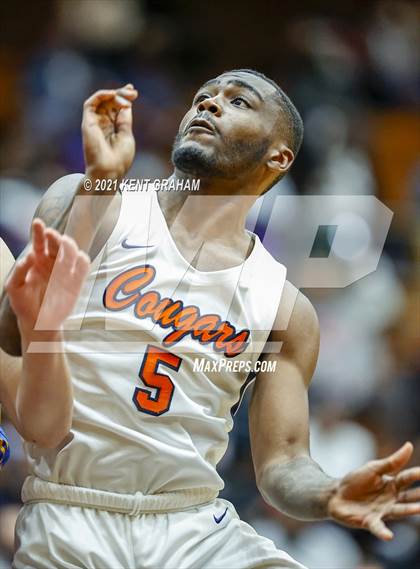 Thumbnail 2 in Gary West Side vs Carmel (IHSAA 4A Final) photogallery.