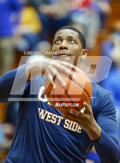 Thumbnail 2 in Gary West Side vs Carmel (IHSAA 4A Final) photogallery.
