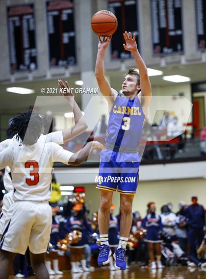 Thumbnail 1 in Gary West Side vs Carmel (IHSAA 4A Final) photogallery.