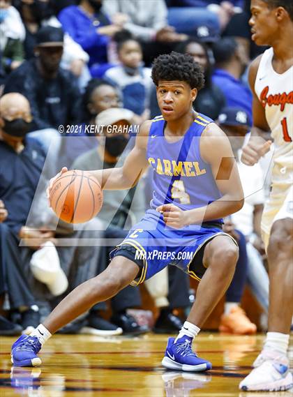 Thumbnail 1 in Gary West Side vs Carmel (IHSAA 4A Final) photogallery.