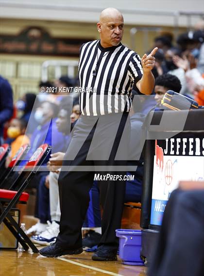 Thumbnail 2 in Gary West Side vs Carmel (IHSAA 4A Final) photogallery.