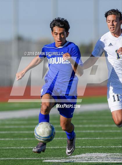 Thumbnail 2 in Chandler vs. Desert Vista ( Coyote Classic Tournament ) photogallery.