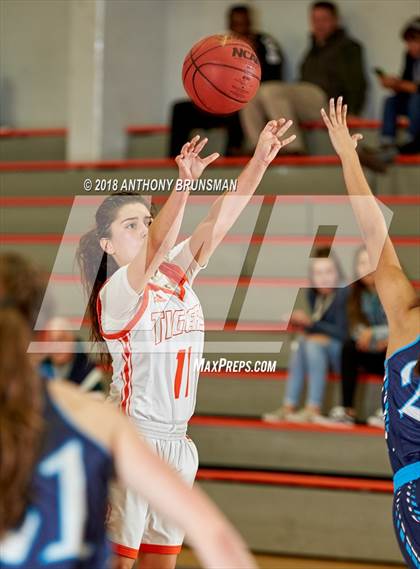 Thumbnail 3 in Roseville vs. Pleasant Valley (Roseville Elite Showcase) photogallery.