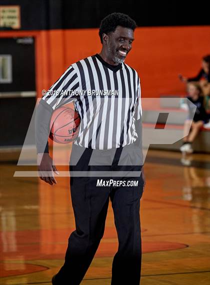 Thumbnail 3 in Roseville vs. Pleasant Valley (Roseville Elite Showcase) photogallery.