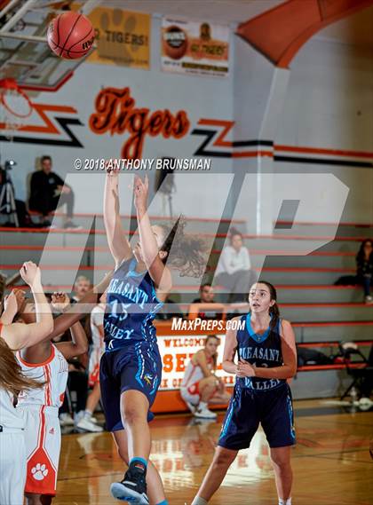 Thumbnail 1 in Roseville vs. Pleasant Valley (Roseville Elite Showcase) photogallery.