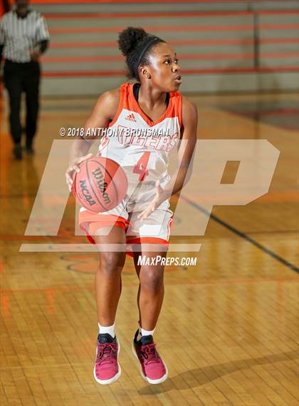 Thumbnail 3 in Roseville vs. Pleasant Valley (Roseville Elite Showcase) photogallery.