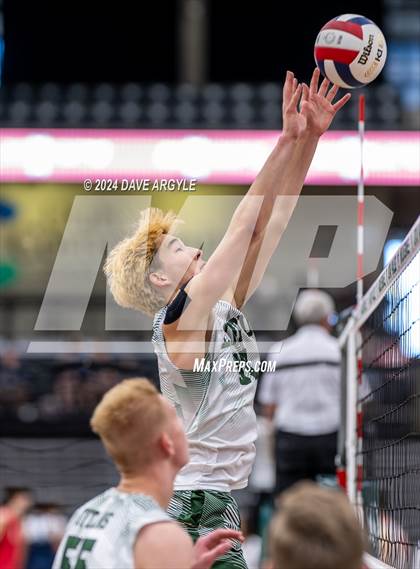 Thumbnail 3 in Olympus vs. Cedar Valley (UHSAA 5A Tournament) photogallery.