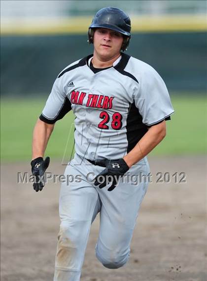 Thumbnail 3 in Cromwell vs. Derby (CIAC Class S Final) photogallery.