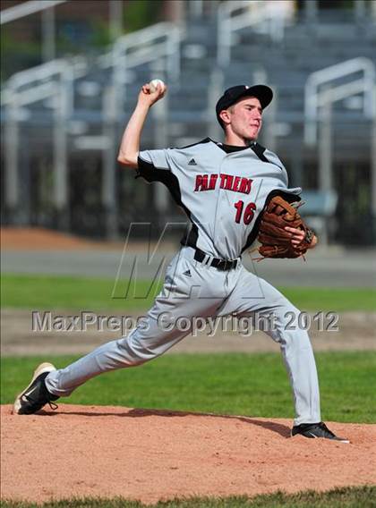Thumbnail 2 in Cromwell vs. Derby (CIAC Class S Final) photogallery.