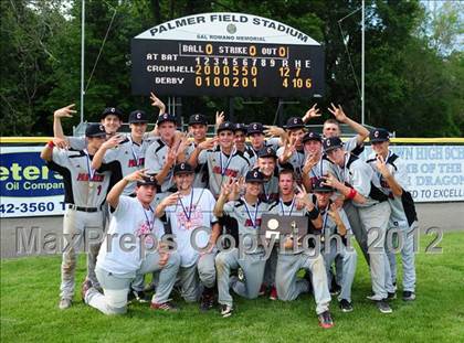 Thumbnail 3 in Cromwell vs. Derby (CIAC Class S Final) photogallery.