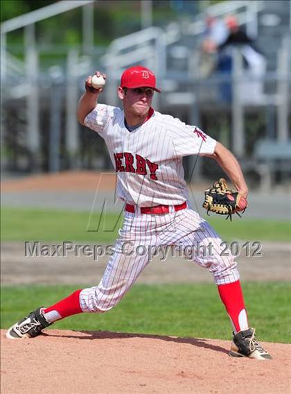 Thumbnail 3 in Cromwell vs. Derby (CIAC Class S Final) photogallery.