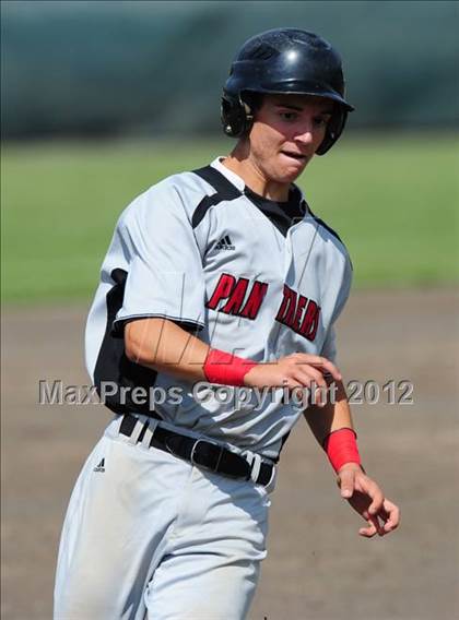 Thumbnail 3 in Cromwell vs. Derby (CIAC Class S Final) photogallery.