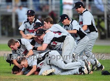 Thumbnail 3 in Cromwell vs. Derby (CIAC Class S Final) photogallery.