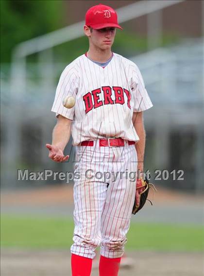 Thumbnail 3 in Cromwell vs. Derby (CIAC Class S Final) photogallery.