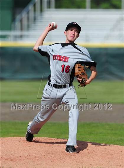 Thumbnail 2 in Cromwell vs. Derby (CIAC Class S Final) photogallery.