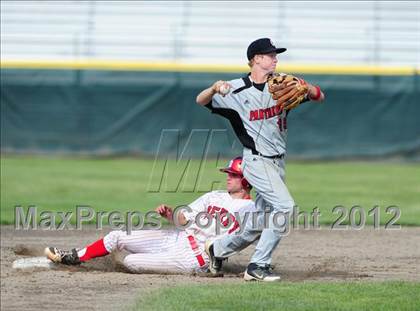 Thumbnail 3 in Cromwell vs. Derby (CIAC Class S Final) photogallery.