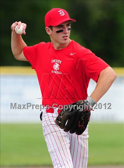 Thumbnail 3 in Cromwell vs. Derby (CIAC Class S Final) photogallery.