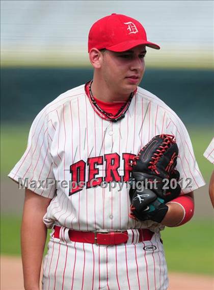 Thumbnail 2 in Cromwell vs. Derby (CIAC Class S Final) photogallery.