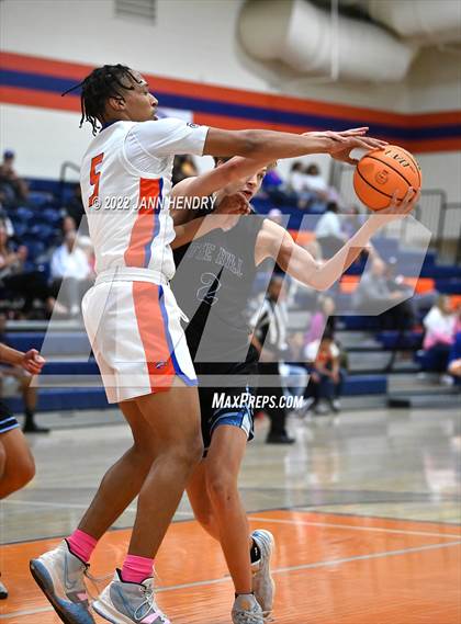 Thumbnail 3 in Foothill @ Bishop Gorman (Class 5A Southern Quarterfinals) photogallery.