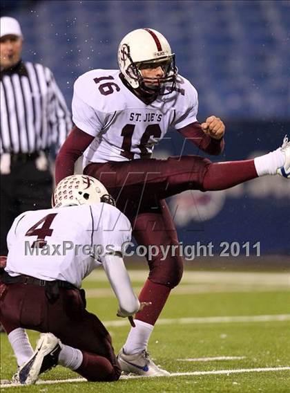 Thumbnail 1 in St. Joseph's Collegiate Institute vs. Canisius (MMAA Semifinal) photogallery.