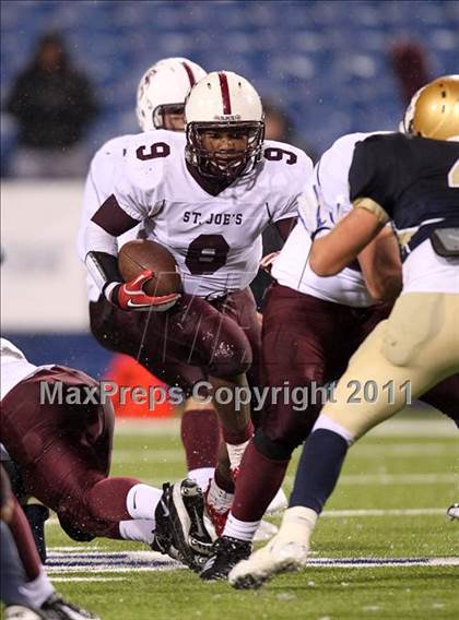 Thumbnail 1 in St. Joseph's Collegiate Institute vs. Canisius (MMAA Semifinal) photogallery.