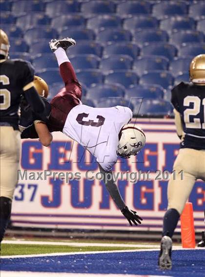 Thumbnail 2 in St. Joseph's Collegiate Institute vs. Canisius (MMAA Semifinal) photogallery.