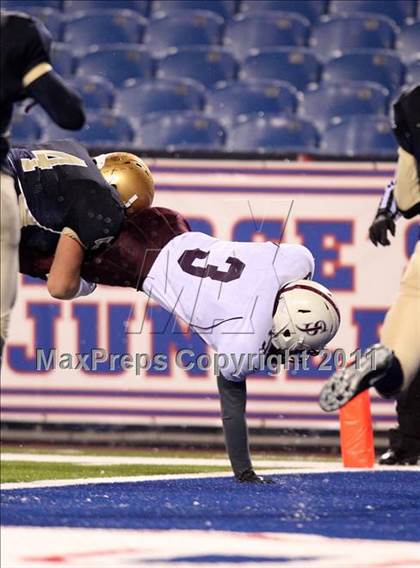 Thumbnail 3 in St. Joseph's Collegiate Institute vs. Canisius (MMAA Semifinal) photogallery.
