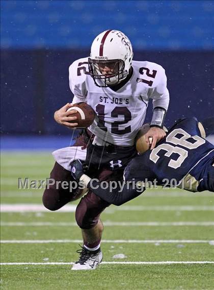 Thumbnail 1 in St. Joseph's Collegiate Institute vs. Canisius (MMAA Semifinal) photogallery.