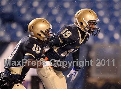 Thumbnail 3 in St. Joseph's Collegiate Institute vs. Canisius (MMAA Semifinal) photogallery.
