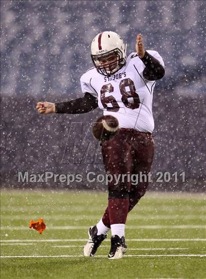 Thumbnail 3 in St. Joseph's Collegiate Institute vs. Canisius (MMAA Semifinal) photogallery.