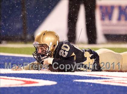 Thumbnail 2 in St. Joseph's Collegiate Institute vs. Canisius (MMAA Semifinal) photogallery.