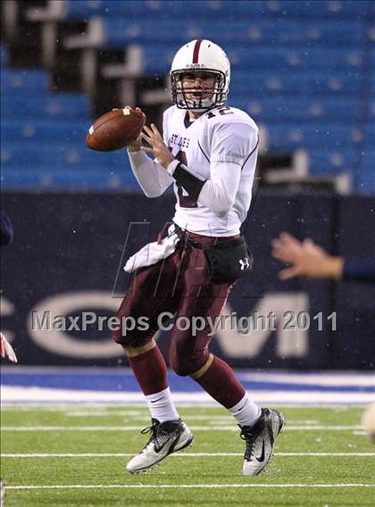 Thumbnail 2 in St. Joseph's Collegiate Institute vs. Canisius (MMAA Semifinal) photogallery.