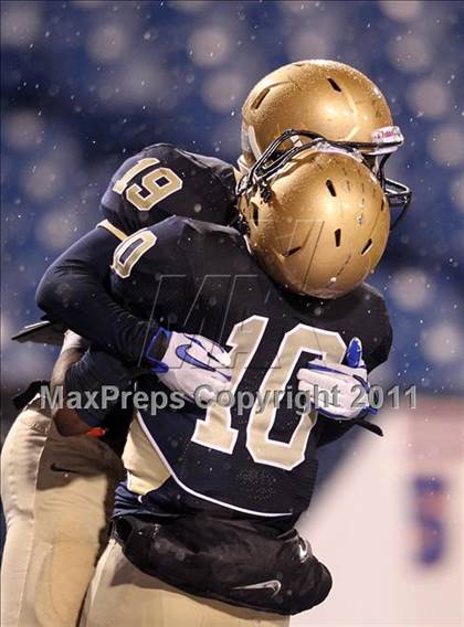 Thumbnail 1 in St. Joseph's Collegiate Institute vs. Canisius (MMAA Semifinal) photogallery.