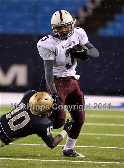 Thumbnail 3 in St. Joseph's Collegiate Institute vs. Canisius (MMAA Semifinal) photogallery.