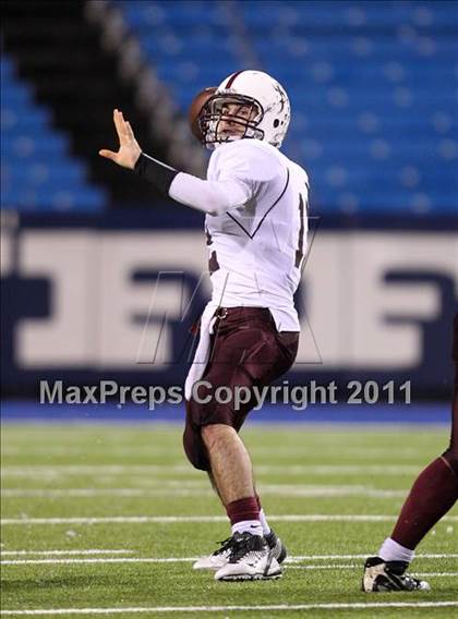 Thumbnail 1 in St. Joseph's Collegiate Institute vs. Canisius (MMAA Semifinal) photogallery.