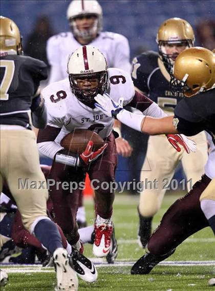 Thumbnail 2 in St. Joseph's Collegiate Institute vs. Canisius (MMAA Semifinal) photogallery.