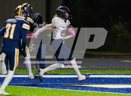Thumbnail 2 in DeWitt vs. Owosso (MHSAA Div 3 Dist 41 semi-final) photogallery.