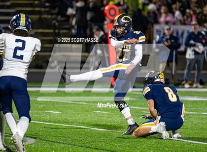 Thumbnail 1 in DeWitt vs. Owosso (MHSAA Div 3 Dist 41 semi-final) photogallery.
