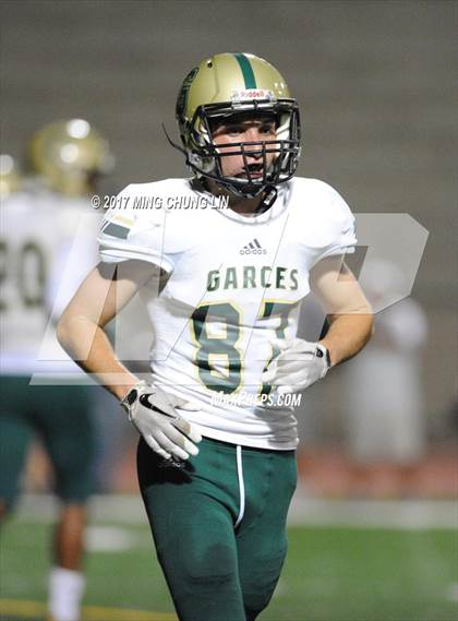 Thumbnail 2 in Garces Memorial vs. St. John Bosco (Brothers in Arms Classic) photogallery.