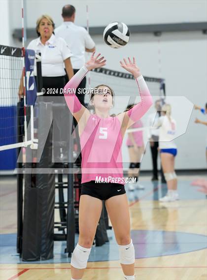 Thumbnail 3 in Bishop O'Dowd vs. Crescent Valley (Nike TOC Southwest) photogallery.