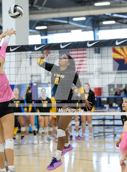 Thumbnail 1 in Bishop O'Dowd vs. Crescent Valley (Nike TOC Southwest) photogallery.
