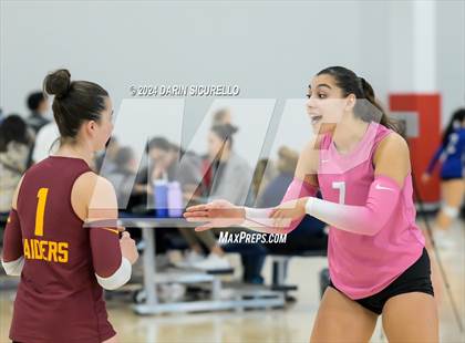 Thumbnail 3 in Bishop O'Dowd vs. Crescent Valley (Nike TOC Southwest) photogallery.