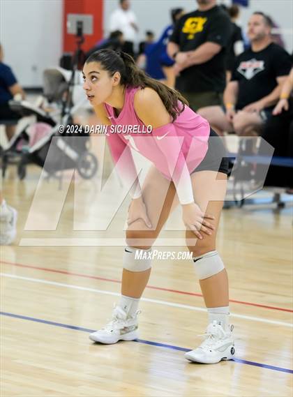 Thumbnail 3 in Bishop O'Dowd vs. Crescent Valley (Nike TOC Southwest) photogallery.