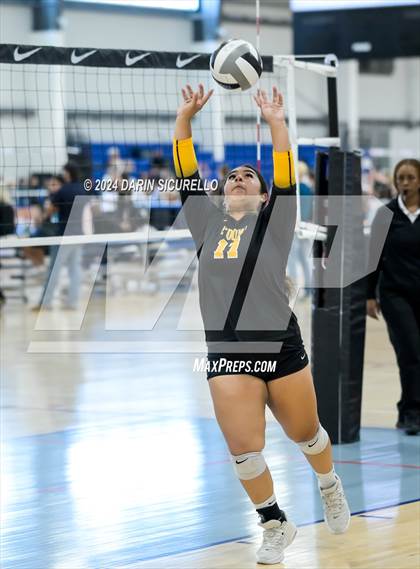 Thumbnail 3 in Bishop O'Dowd vs. Crescent Valley (Nike TOC Southwest) photogallery.