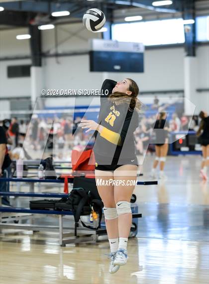 Thumbnail 3 in Bishop O'Dowd vs. Crescent Valley (Nike TOC Southwest) photogallery.