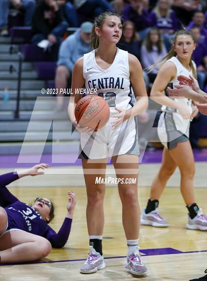 Thumbnail 2 in Central Columbia vs. Shamokin Area (PIAA District IV 4A Semi-final) photogallery.