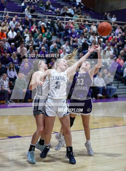 Thumbnail 3 in Central Columbia vs. Shamokin Area (PIAA District IV 4A Semi-final) photogallery.